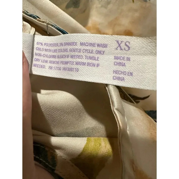 Size XS‎ Stars Above Satin Feel Nightgown - Picture 5 of 6